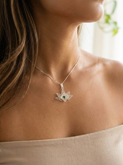 Dije Flor de Etéreo